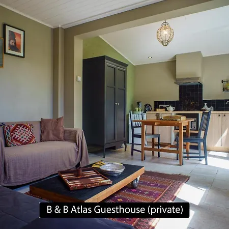 Atlas Private Couette-café 3*